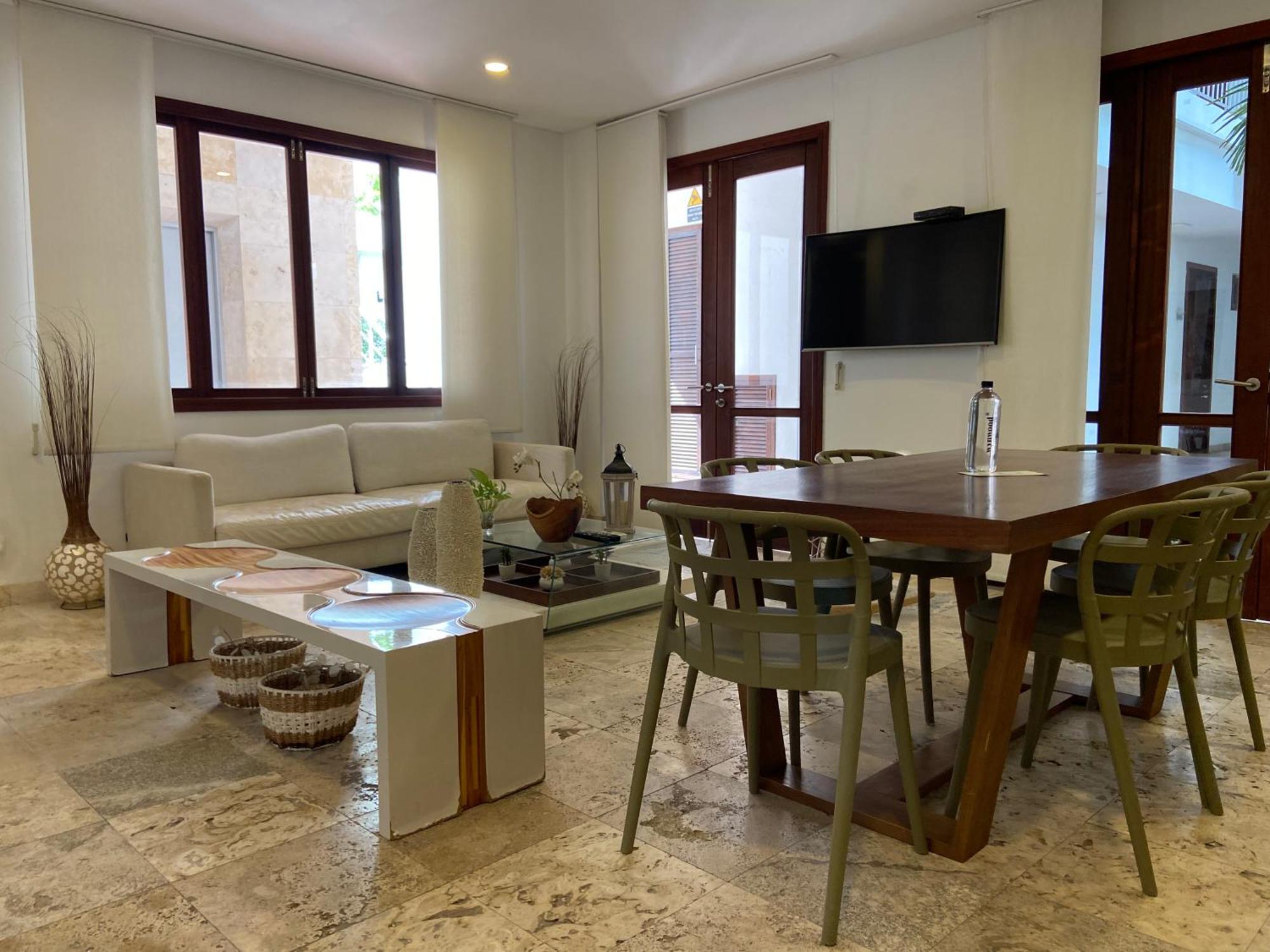 Virrey Luxury Aparments In Ciudad Amurallada *
